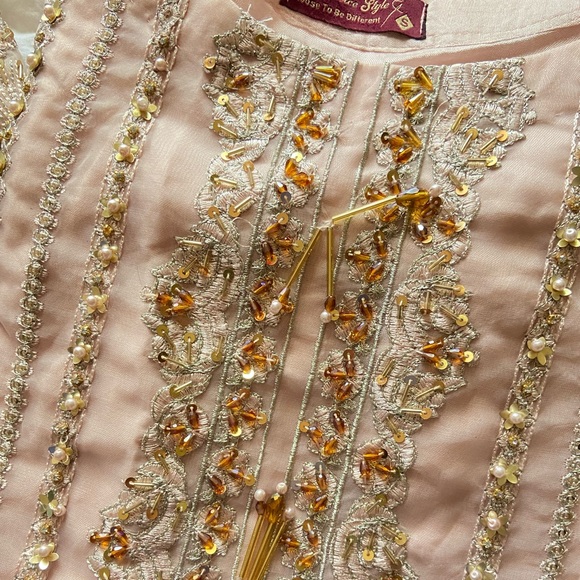 Peach Pakistani Indian salwar kameez suit eid collection party wear ethic suit - Picture 3 of 13